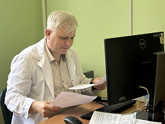 10 июля специалисты «Курского онкологического научно-клинического центра имени Г. Е. Островерхова» провели выездной осмотр в Горшеченской ЦРБ.